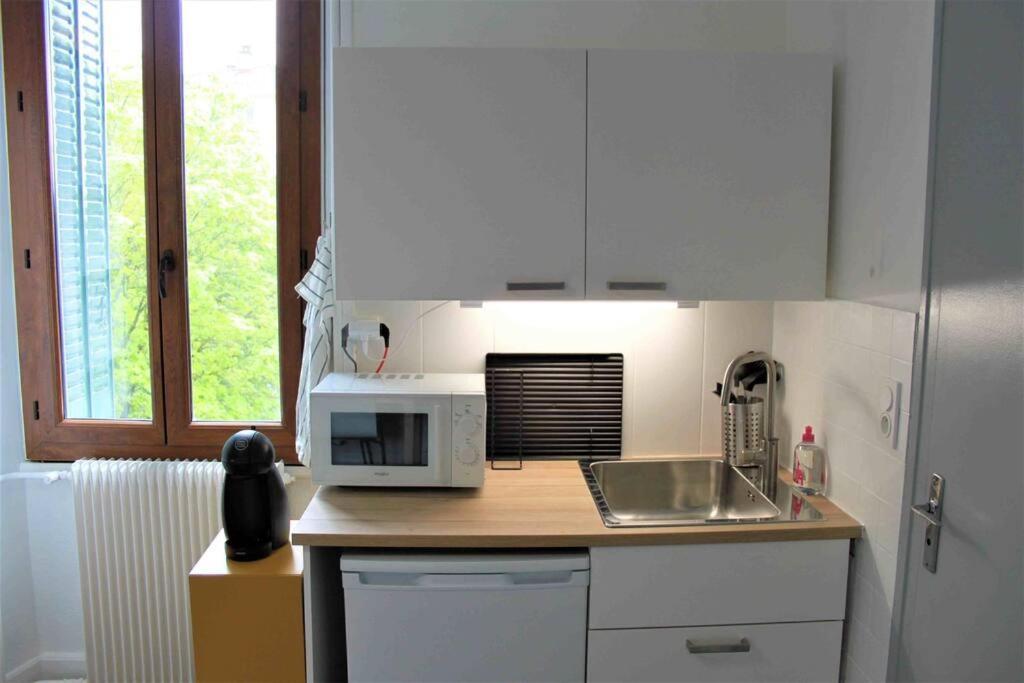 Tres Beau Studio Centre Ville, Au Calme Annecy Exterior photo